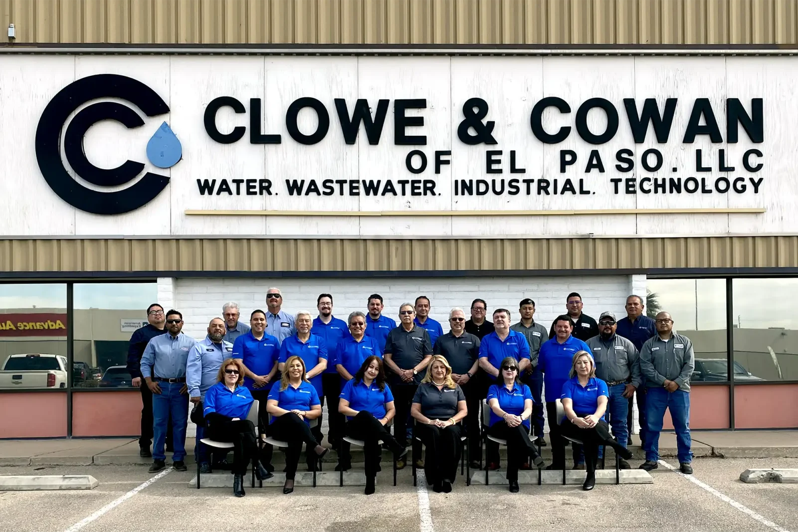 L'équipe de Clowe & Clowan of El Paso